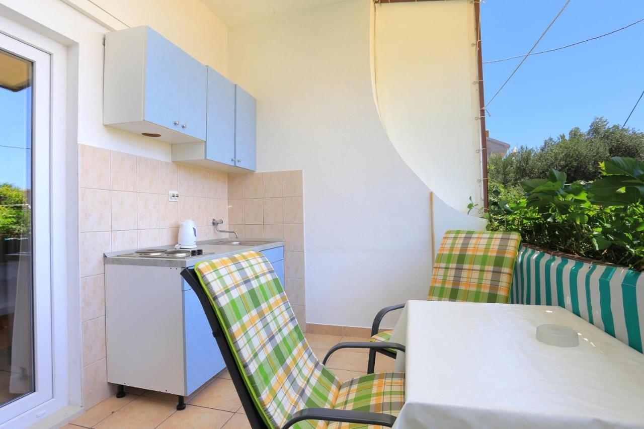 Apartments By The Sea Zivogosce - Blato, Makarska - 1057 Blato  Extérieur photo