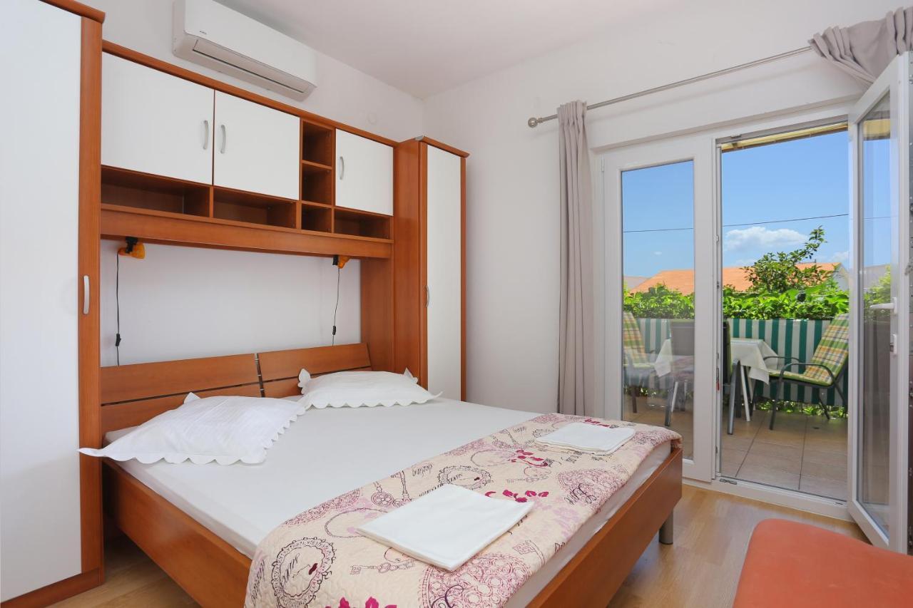 Apartments By The Sea Zivogosce - Blato, Makarska - 1057 Blato  Extérieur photo