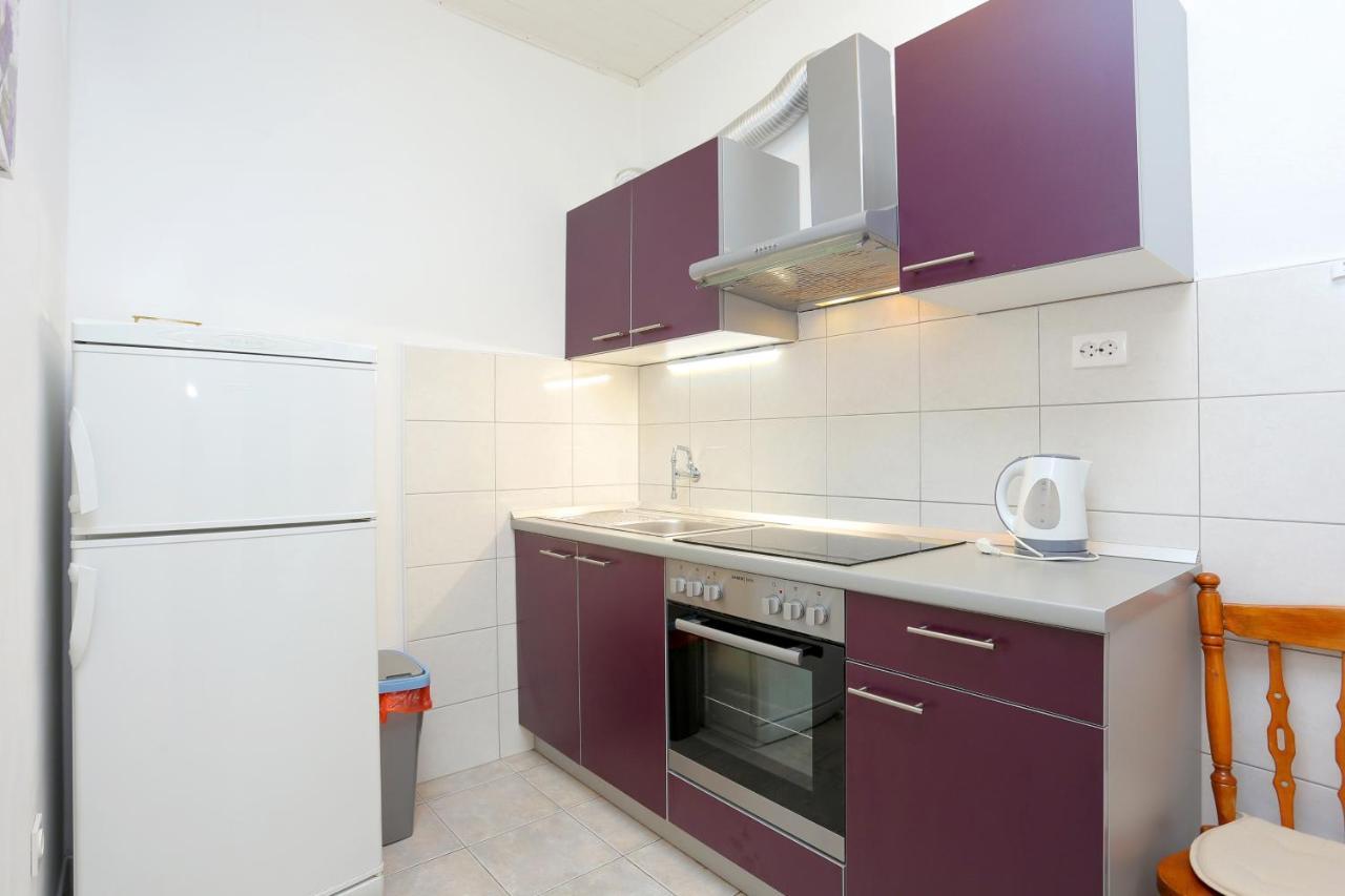 Apartments By The Sea Zivogosce - Blato, Makarska - 1057 Blato  Extérieur photo