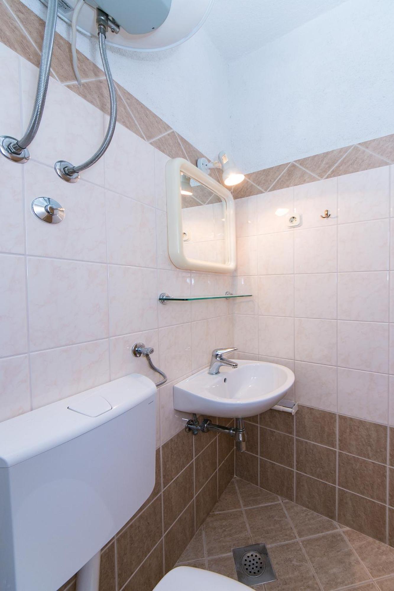 Apartments By The Sea Zivogosce - Blato, Makarska - 1057 Blato  Chambre photo